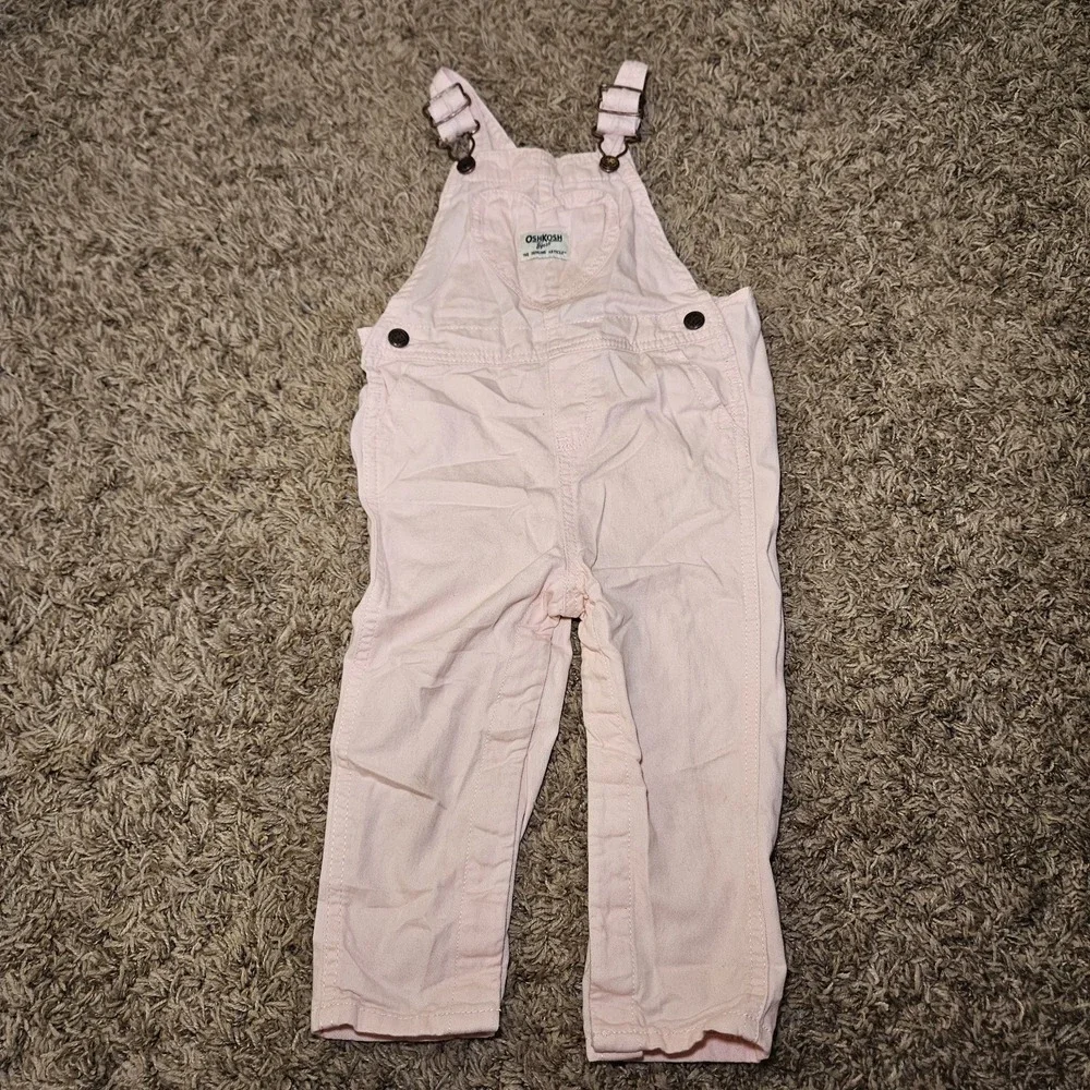 Oshkosh B'gosh Light Pink Overalls Bibs Heart Shaped Pocket Size 24 Months